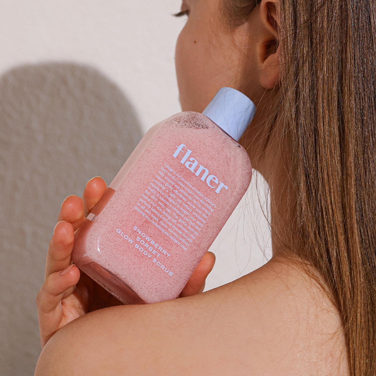 SNOWBERRY SORBET GLOW BODY SCRUB